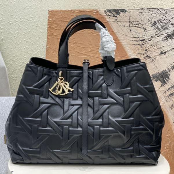 chr1st1an D10r shopping bags